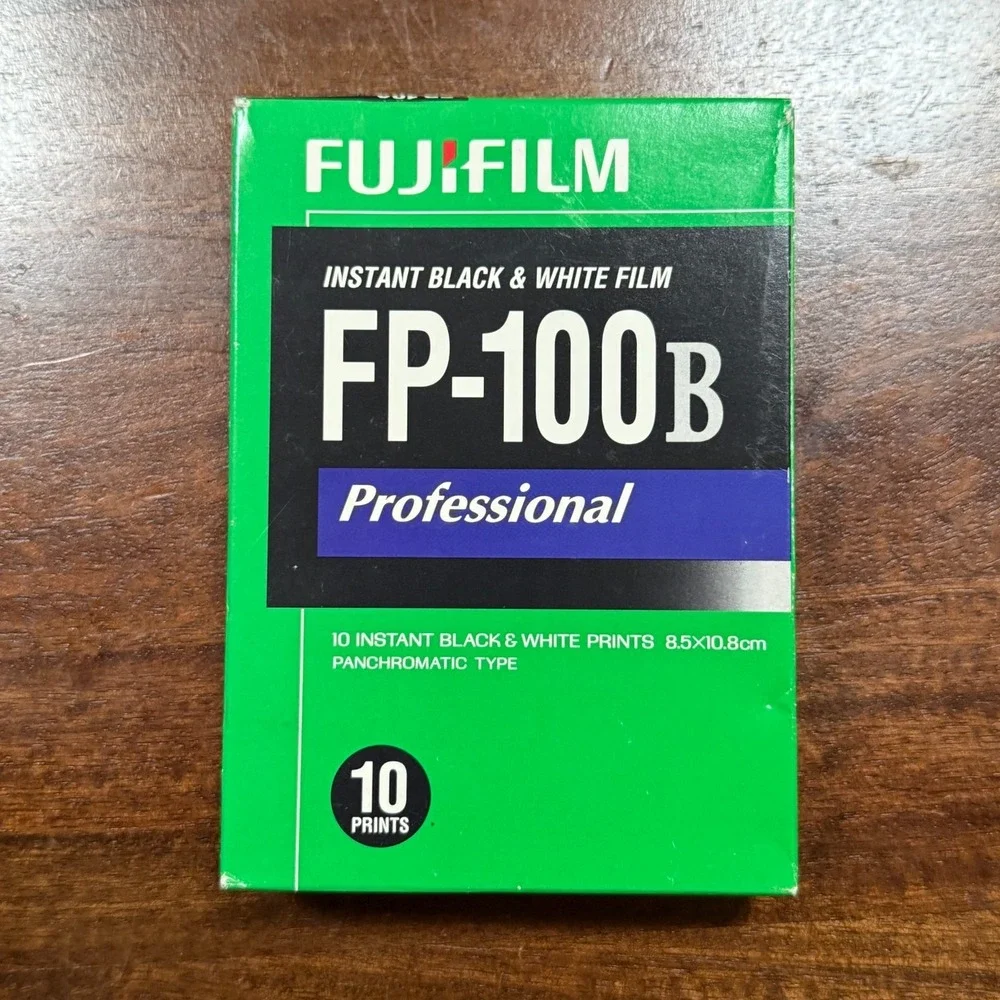 Fujifilm FP-100B Professional Instant Black/White Film Expired 8/2011 10‎ Prints